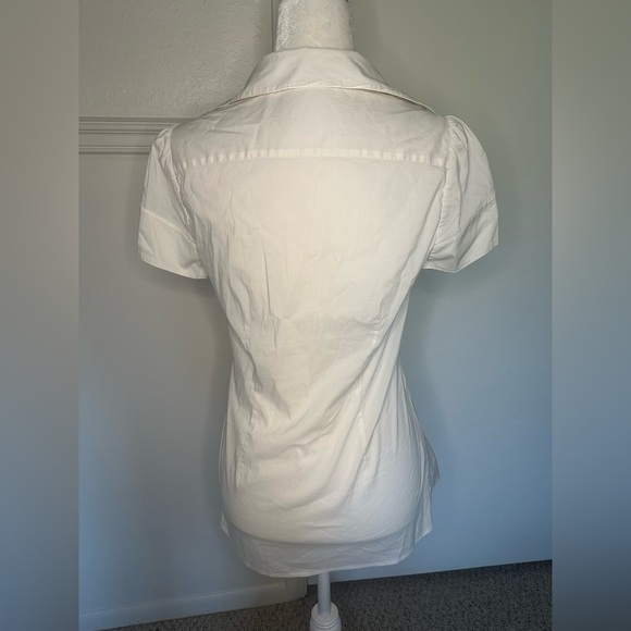 BCBG MaxAzria White Fitted Blouse with Tie Front Size M - Picture 3 of 10